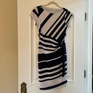 Blue and white fun pattern dress